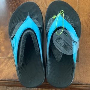 Oofos Sandals.  Original Sport Unisex.  Back/Aqua